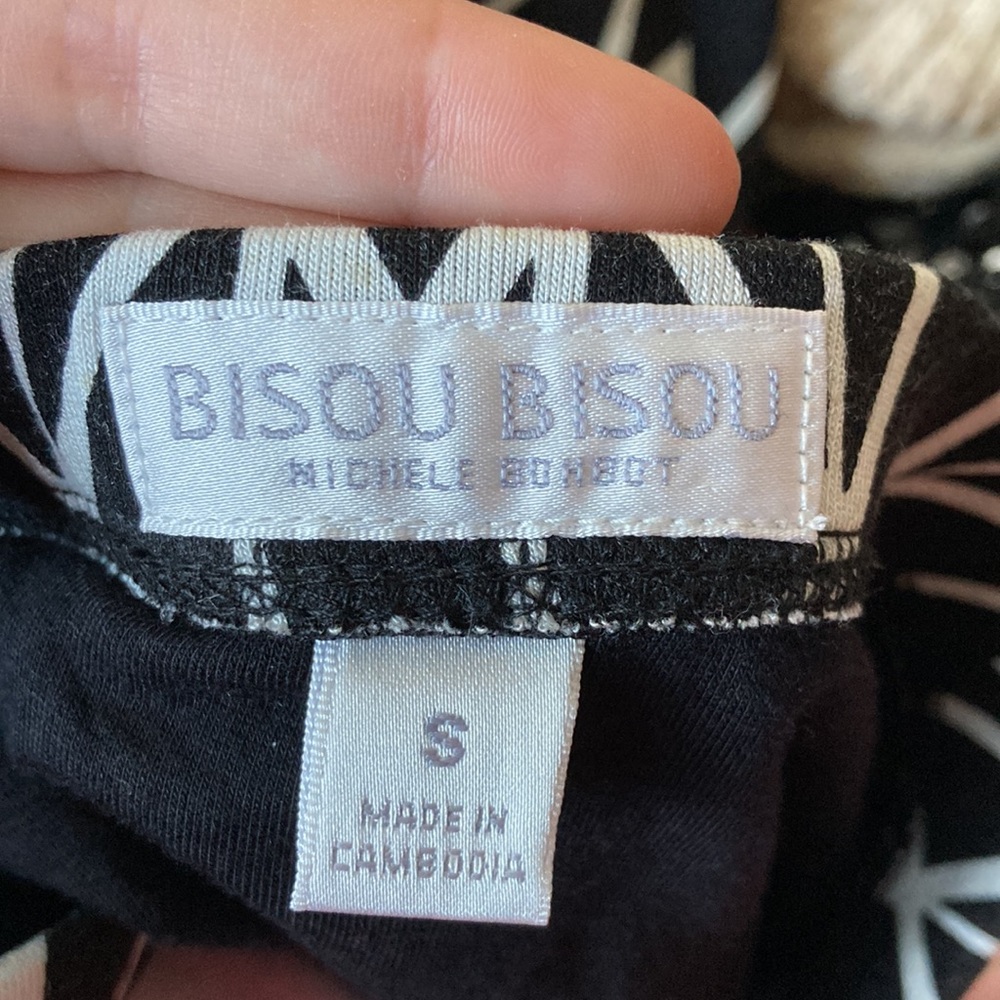đź–¤Bisou Bisou Skirt - Picture 4 of 5